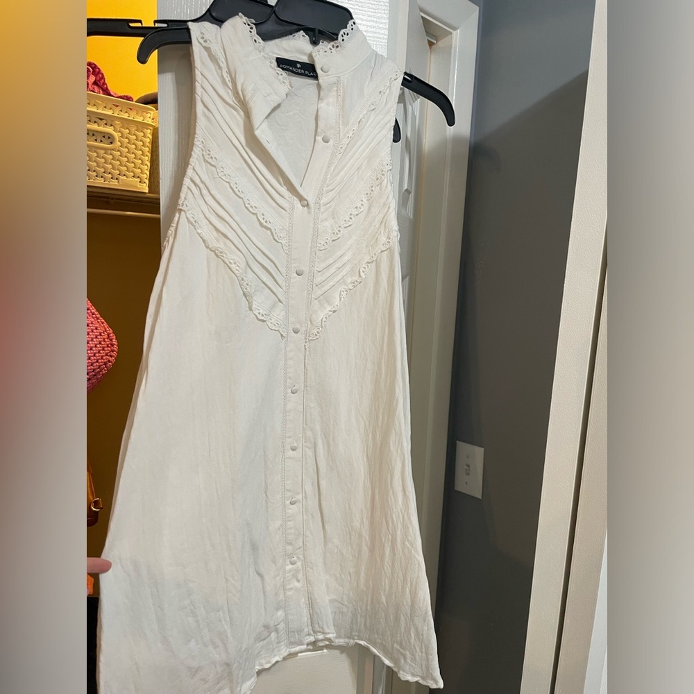 Tuckernuck Lace dress size Small